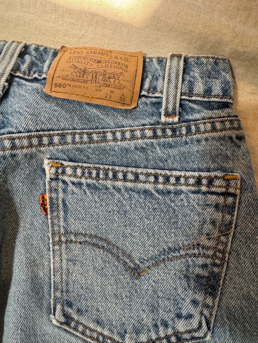 Y2K Vintage Levi’s Orange Tab 560 | Taper Leg Size 27 Distressed Medium Wash - Picture 6 of 8
